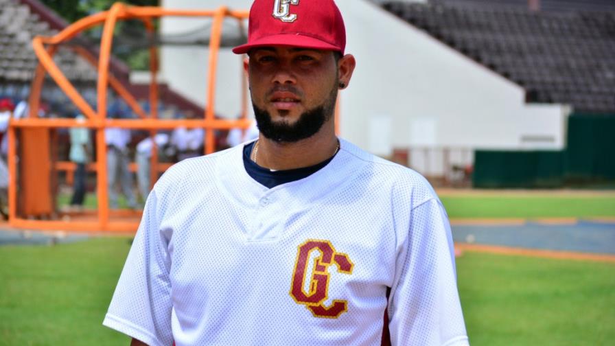 Jhonny Núñez se integra a las prácticas de los Gigantes