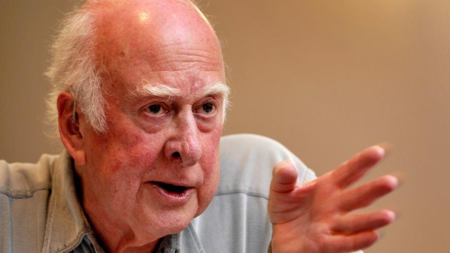 El belga François Englert y el británico Peter Higgs ganan el Nobel de Física El belga François Englert y el británico Peter Higgs ganan el Nobel de Física