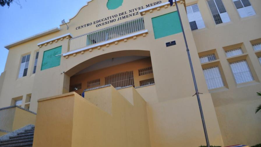 La ADP paraliza la docencia en Santiago, Mao y Jarabacoa La ADP paraliza la docencia en Santiago, Mao y Jarabacoa