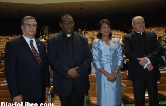 La Universidad Católica Santo Domingo celebró su treinta aniversario