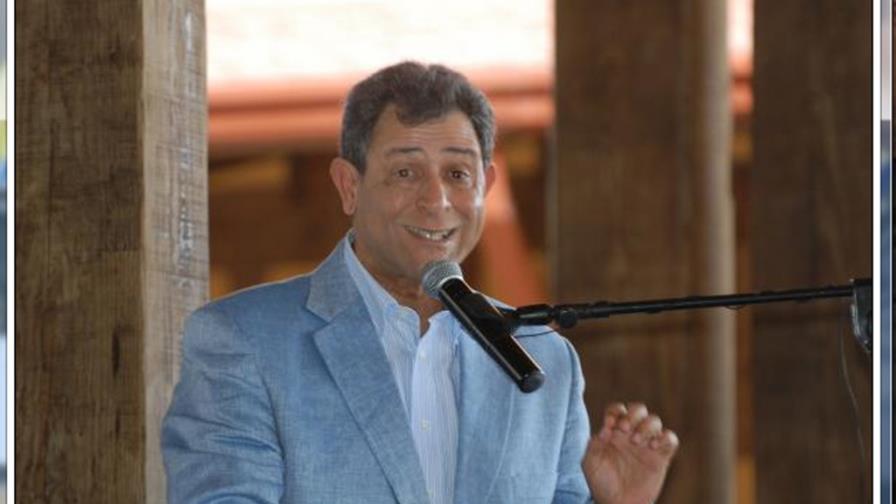 Felucho Jiménez dice no manejó ni un centavo de Air Dominicana