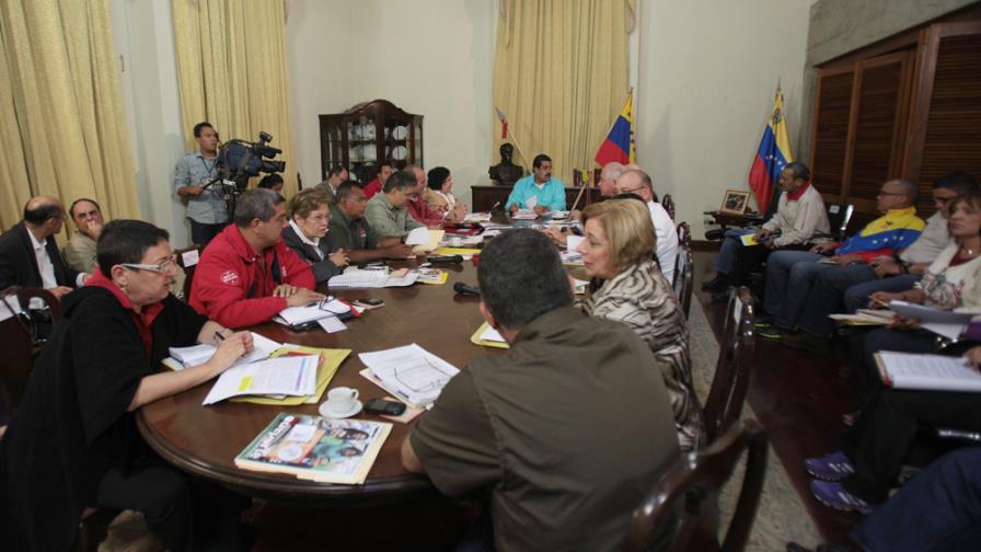 Chávez reconoce que está en un proceso de recuperación lento, dice Maduro