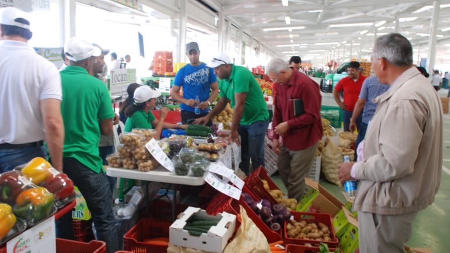Merca-Sto. Dgo. abrirá en mayo; arrancó ayer feria de productores