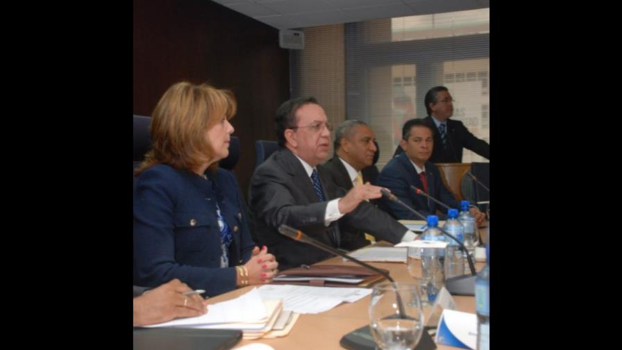 Gobierno y Banco Central inyectan a la economía RD$30,000 millones