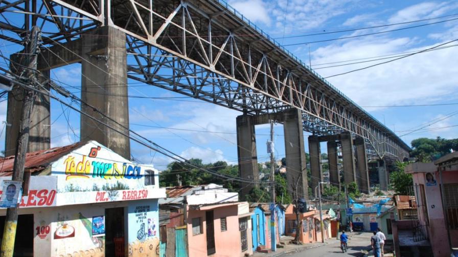 El Gobierno reparará el puente Francisco del Rosario Sánchez El Gobierno reparará el puente Francisco del Rosario Sánchez