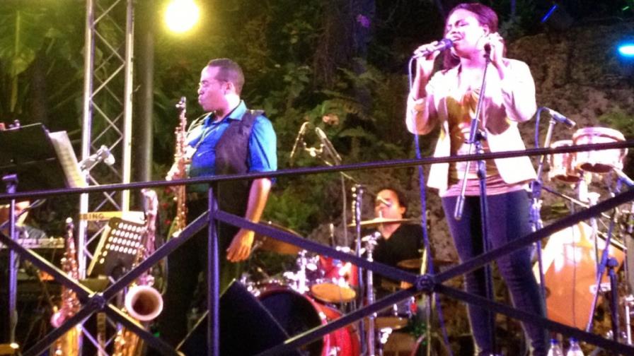 Retro Jazz: se fue Laura, entró Nayrobi