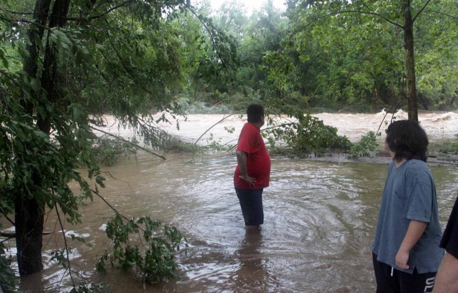 Lluvias causan inundación en centro de EEUU