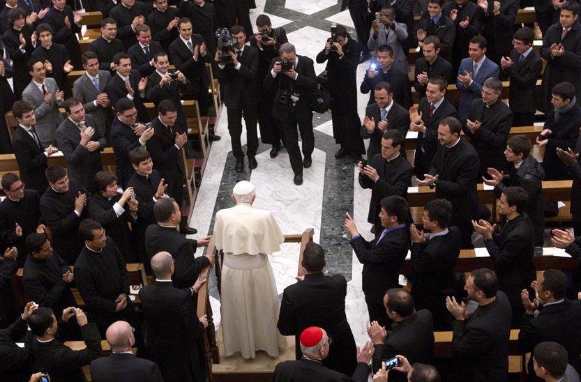 El Papa le pide a lo feligreses que no se desalienten ante las dificultades