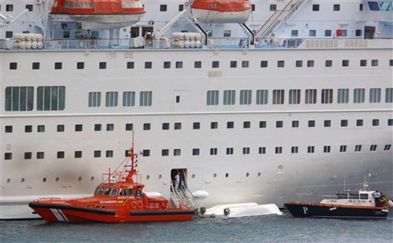 España: cinco muertos en accidente de crucero