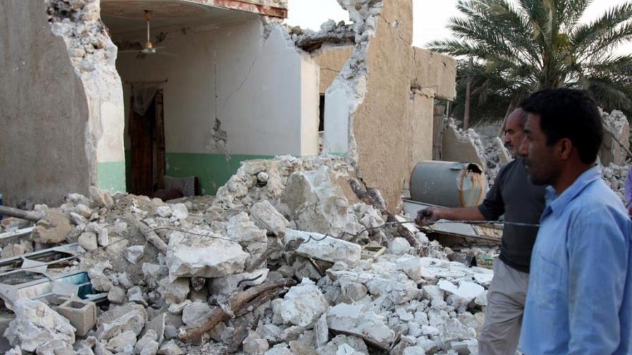 Sismo deja 37 muertos en el sur de Irán Sismo deja 37 muertos en el sur de Irán
