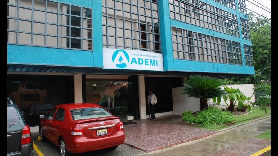 Banco Ademi es certificado como banco múltiple