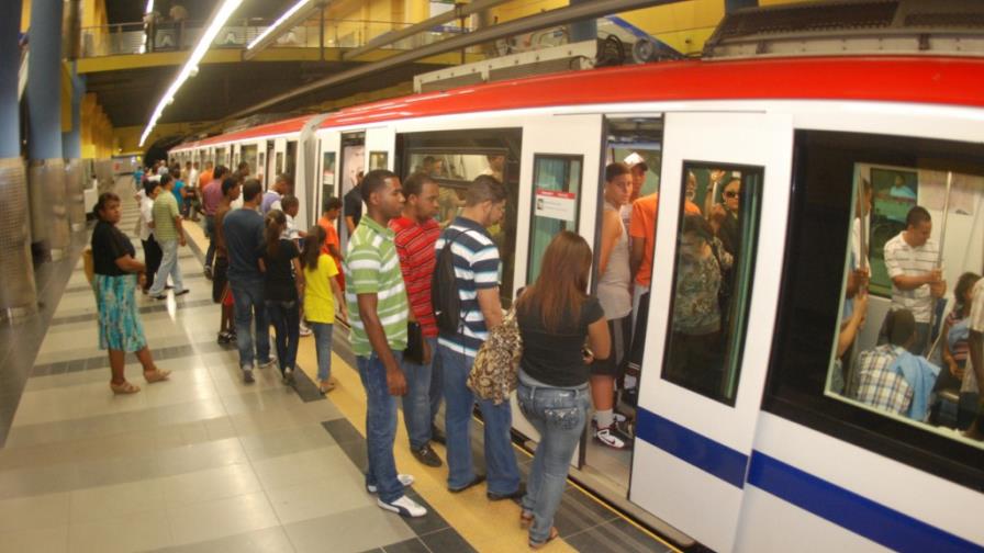 Los usuarios ven como bueno el servicio del Metro de Santo Domingo Los usuarios ven como bueno el servicio del Metro de Santo Domingo
