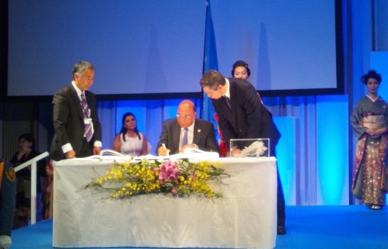 Gobierno firma acuerdo en Japón en favor de la salud y el medioambiente