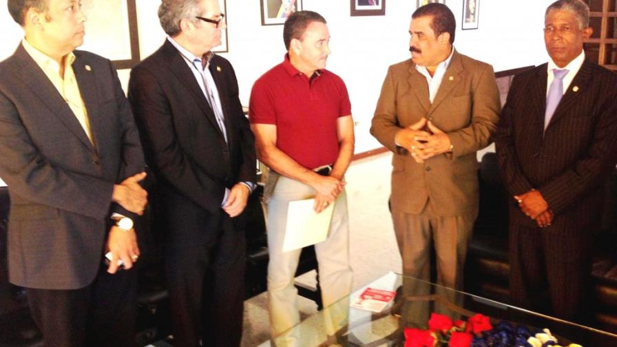 Senadores expresan solidaridad con Chávez y pueblo venezolano
