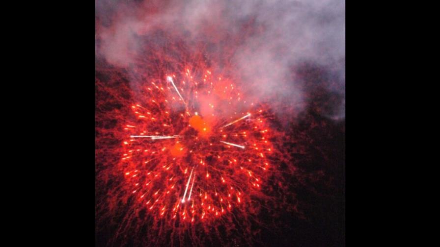Pekín pide moderación fuegos artificiales