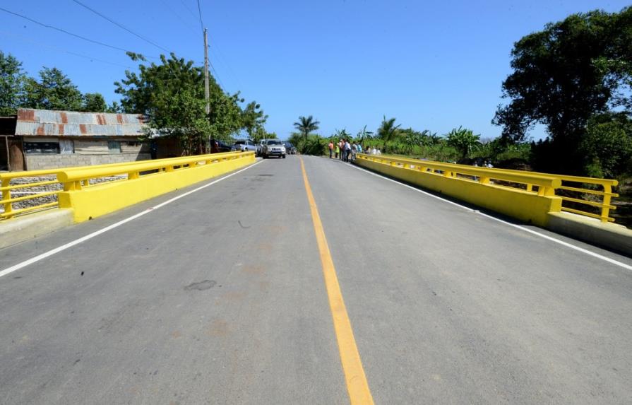 Obras Públicas inaugura puente en municipio Luperón, en Puerto Plata