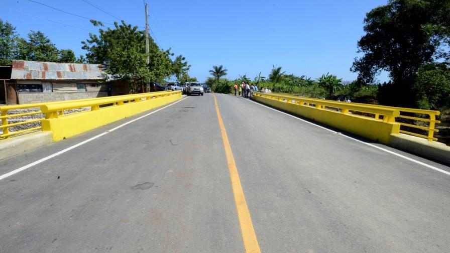 Obras Públicas inaugura puente en municipio Luperón, en Puerto Plata Obras Públicas inaugura puente en municipio Luperón, en Puerto Plata