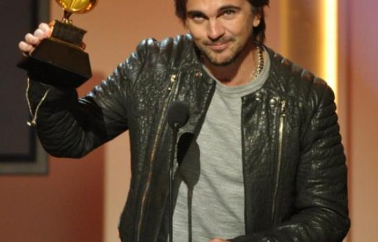 Juanes gana segundo Grammy y agradece a Juan Luis Guerra
