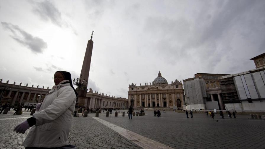 Renuncia pone en marcha proceso para elegir al sucesor de Benedicto XVI Renuncia pone en marcha proceso para elegir al sucesor de Benedicto XVI