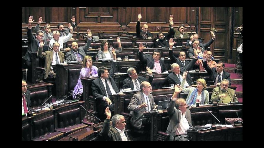 Congreso de Uruguay a punto de aprobar el matrimonio gay