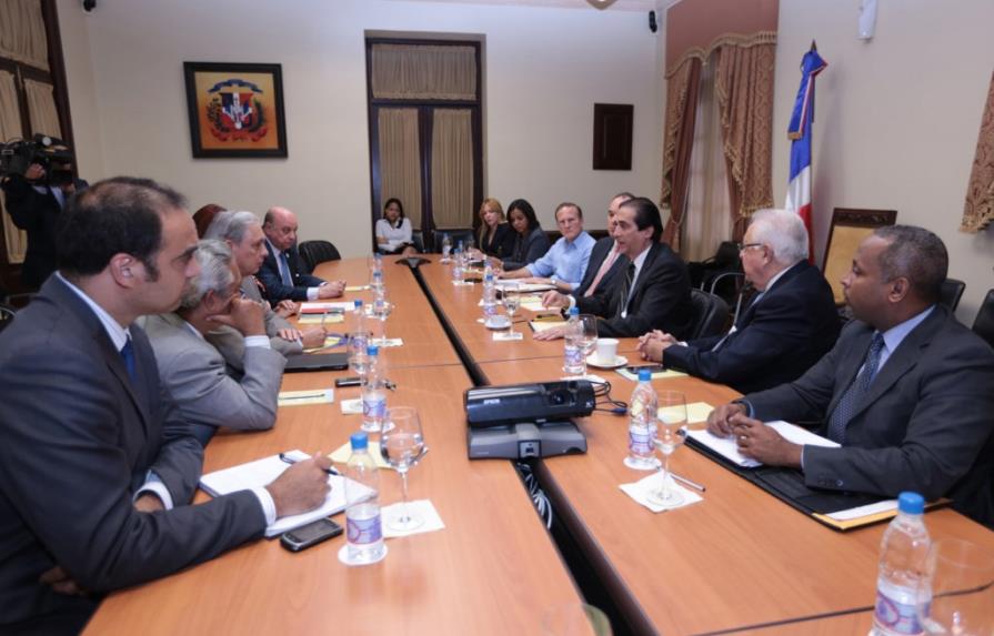 Comisión de Pymes se reúne en Palacio