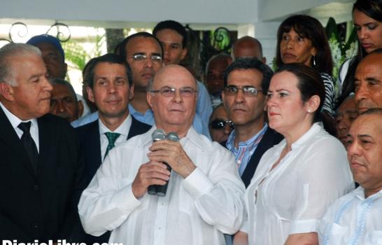 Líderes prometen lograr unidad en memoria de Peña Gómez