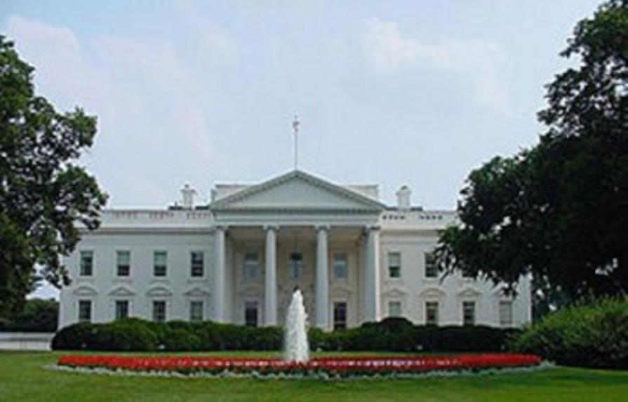 Autoridades evacúan a periodistas de la Casa Blanca por avería eléctrica