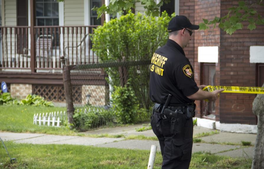 FBI confirma que no localizó restos humanos en la casa del secuestrador de Cleveland