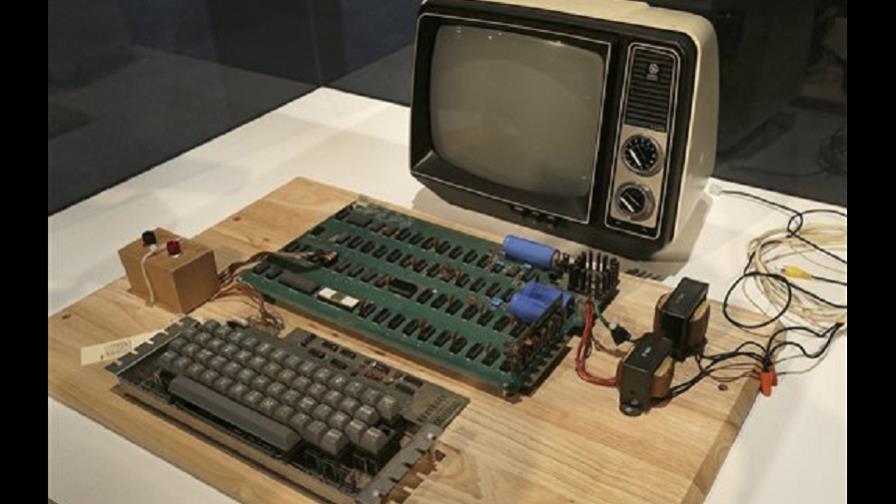 Rematan primera computadora Apple en 387,750 dólares Rematan primera computadora Apple en 387,750 dólares