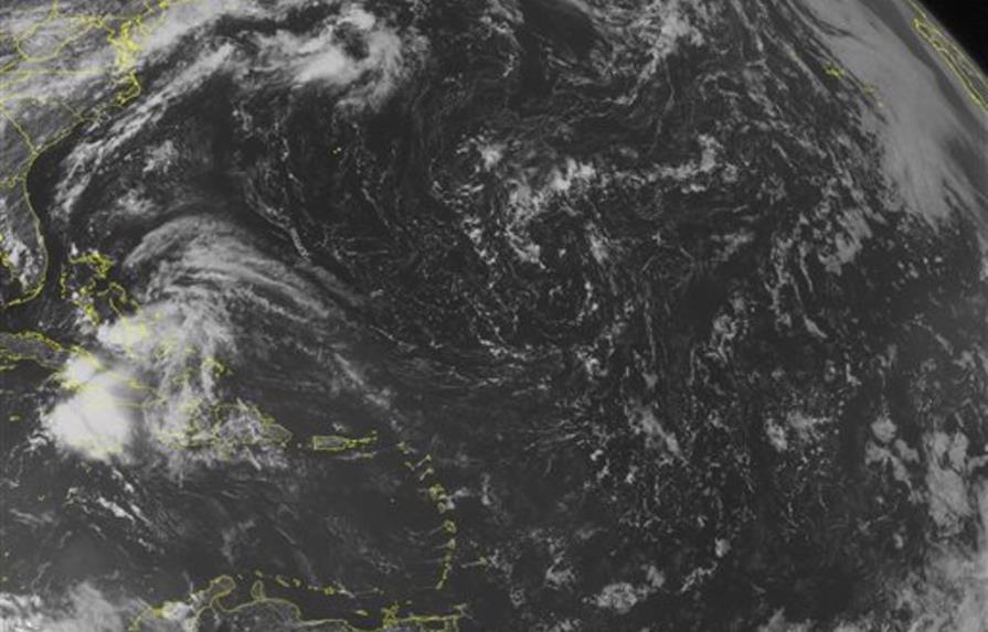 Lluvias de la debilitada Chantal empezaron a afectar el este de Cuba