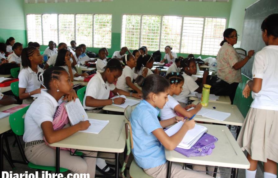 La Cámara de Diputados reclama al Ministerio de Educación cumplir con los libros de texto