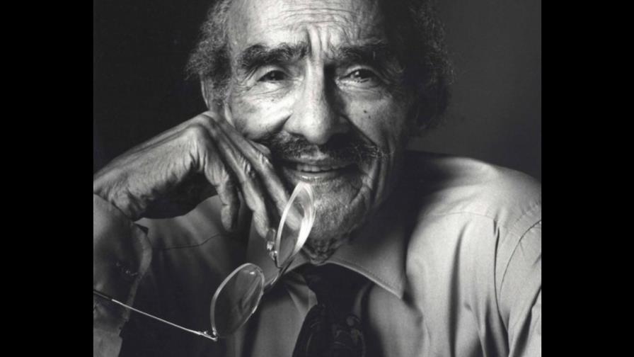 Pedro Mir, integral y total Pedro Mir, integral y total