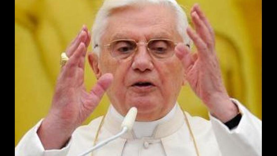 Víctimas de violaciones de sacerdotes celebran renuncia del Papa
