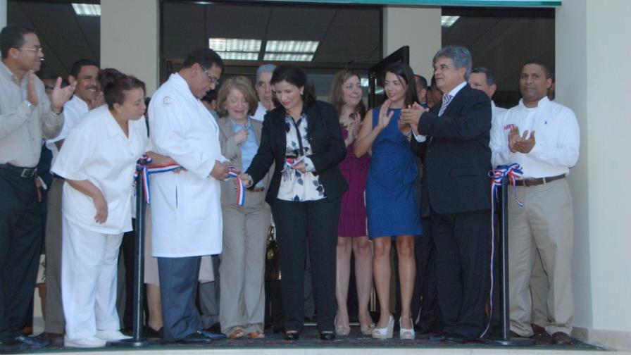 Inauguran nuevas estructuras Robert Reid Inauguran nuevas estructuras Robert Reid