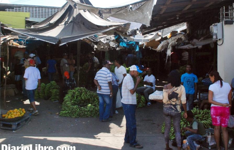 Comerciantes del mercado Los Mina se oponen a desaparición