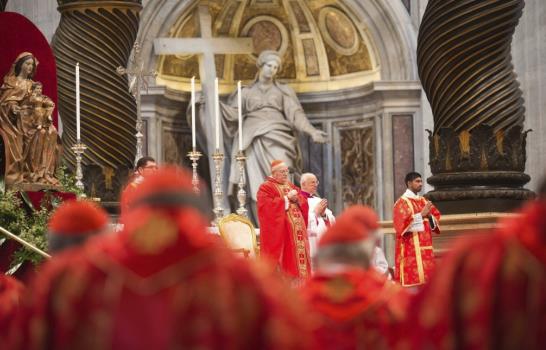 El cardenal Sodano pide en la misa previa al cónclave la unidad en la Iglesia