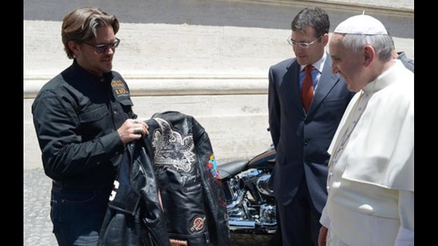 Papa confirma lobby gay activo en el Vaticano