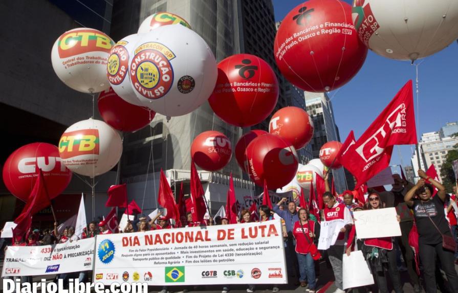 Sindicatos se manifiestan en las calles de Brasil