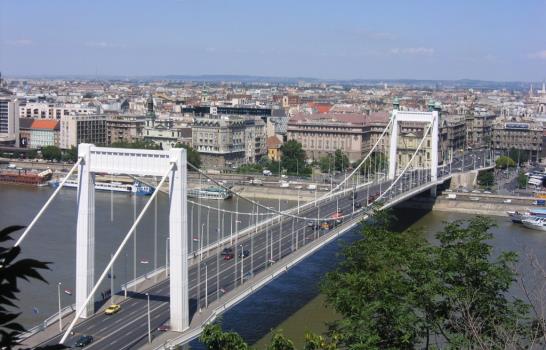 Un paseo por la historia de Budapest a través de sus puentes