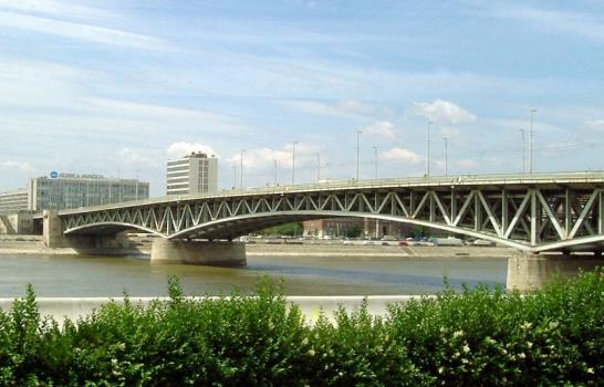 Un paseo por la historia de Budapest a través de sus puentes