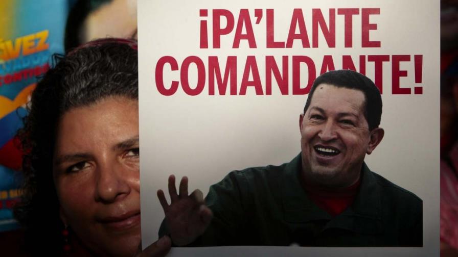 Chávez avanza en su recuperación y no está en coma, asegura su hermano