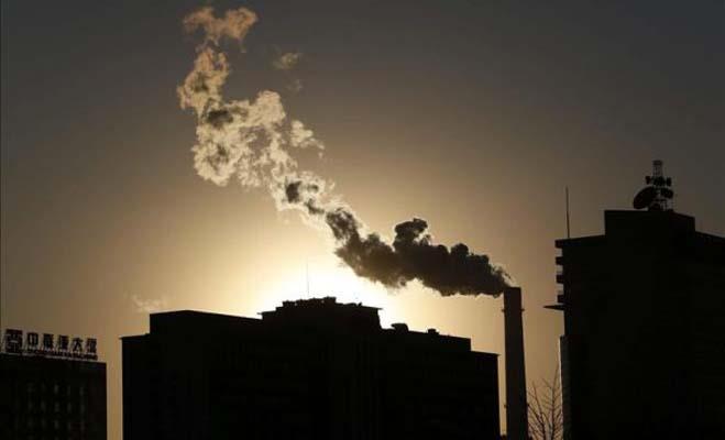 China, en alerta por dañina capa de contaminación que cubre la mitad del país