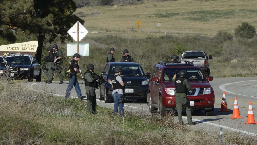 Fallece un policía en un tiroteo durante la búsqueda de Christopher Dorner