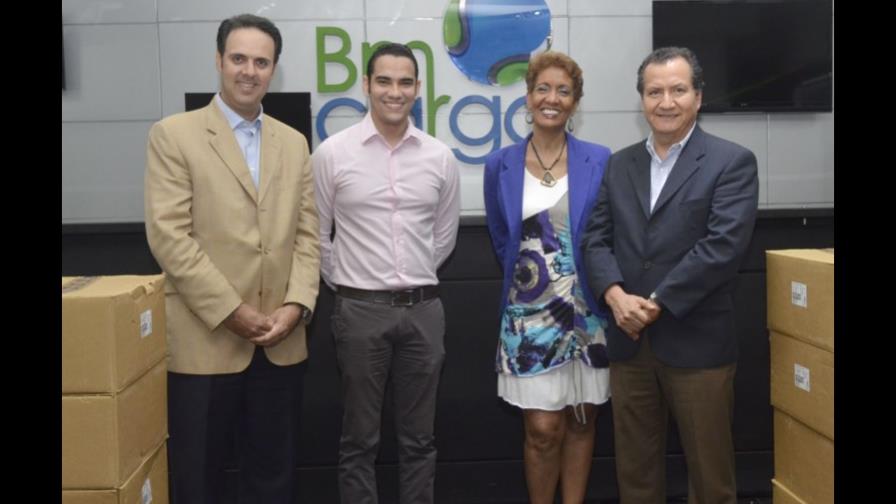BM Cargo entrega donativos