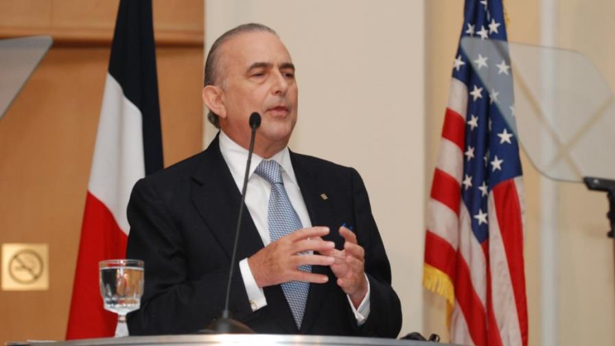 Empresario Cisneros es director empresa minera Barrick Gold