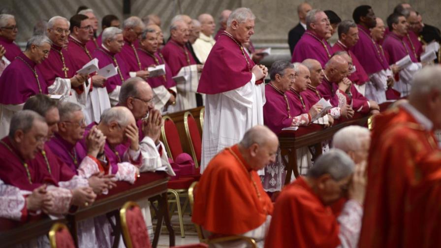 Segundo día de cónclave para elegir al sucesor de Benedicto XVI