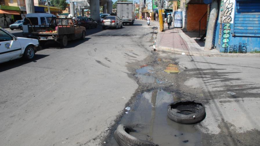 Demandan continuar plan de asfaltado Villa Mella Demandan continuar plan de asfaltado Villa Mella