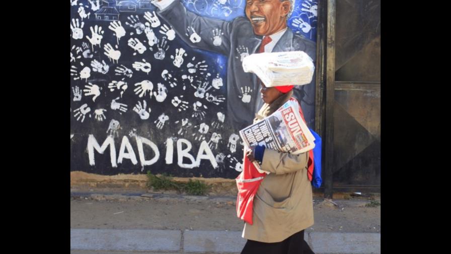 Mandela sigue respondiendo bien el tratamiento, según el Gobierno sudafricano