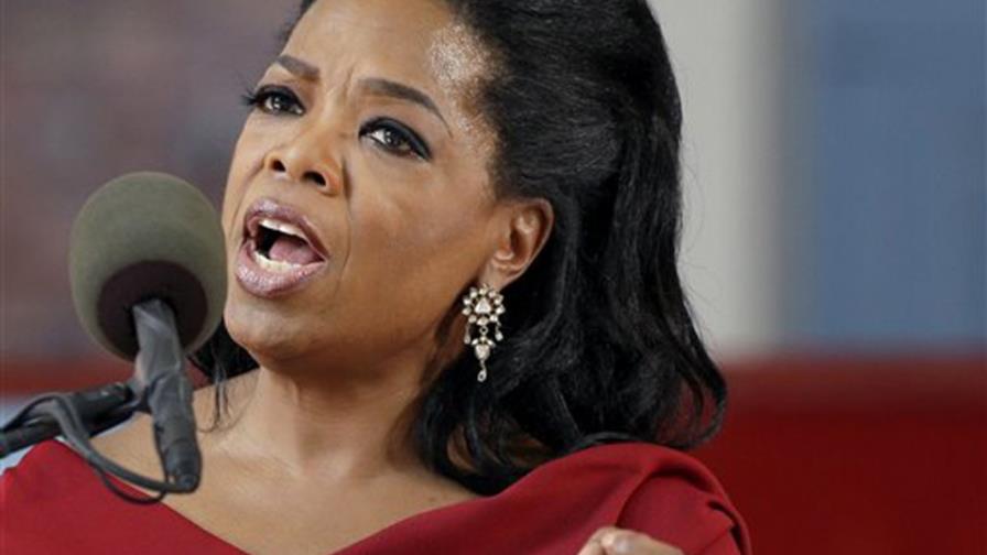 Oprah lamenta escándalo en Suiza Oprah lamenta escándalo en Suiza