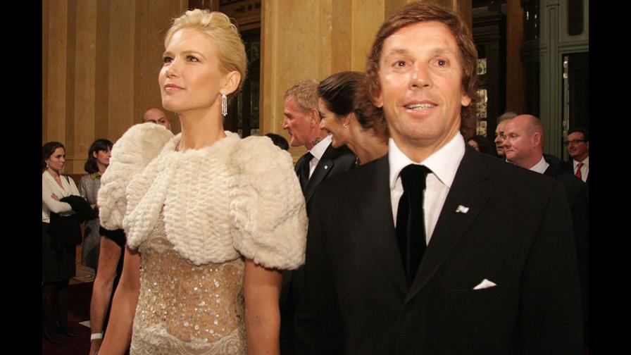 Policía allana la productora de la modelo argentina Valeria Mazza